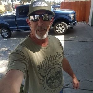 Meet your Posher, Bret